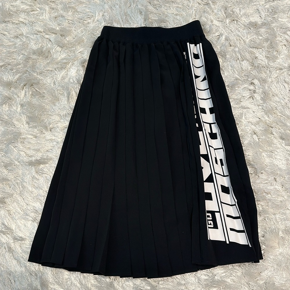 Love Moschino black pleated midi skirt